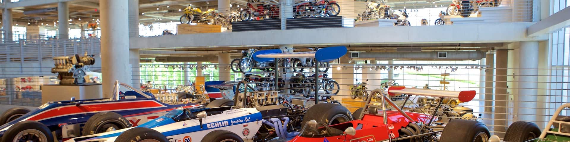 Barber Motorsports Park mostrando vistas interiores