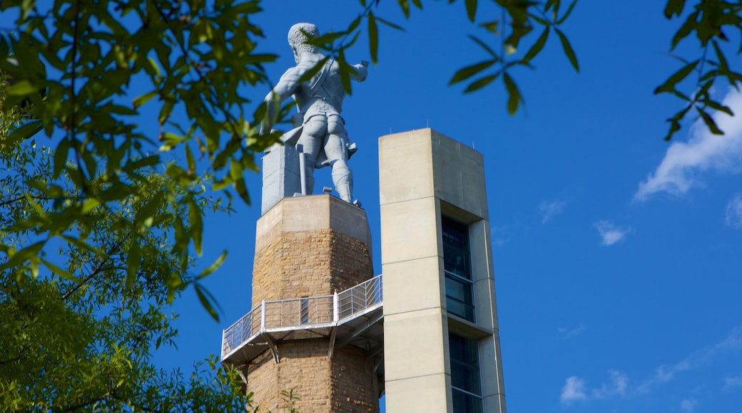 Vulcan Statue inclusief een standbeeld of beeldhouwwerk