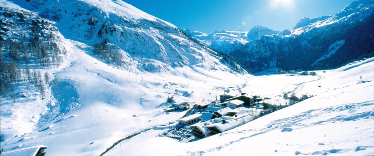 Hintertux montrant montagnes et neige