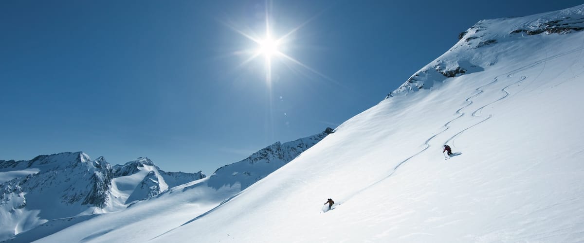 Obergurgl mettant en vedette montagnes, ski et neige