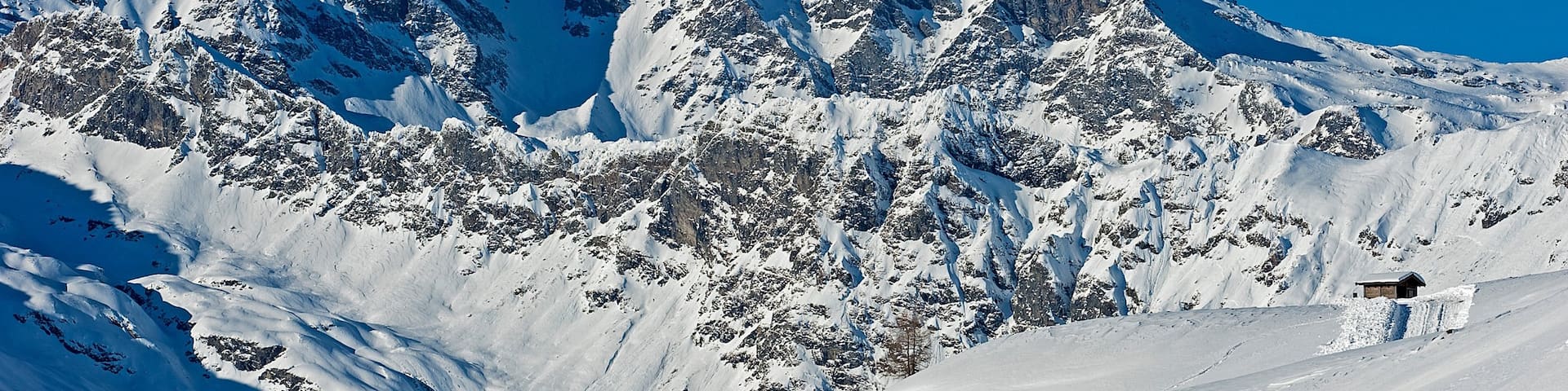 Madesimo montrant neige et montagnes