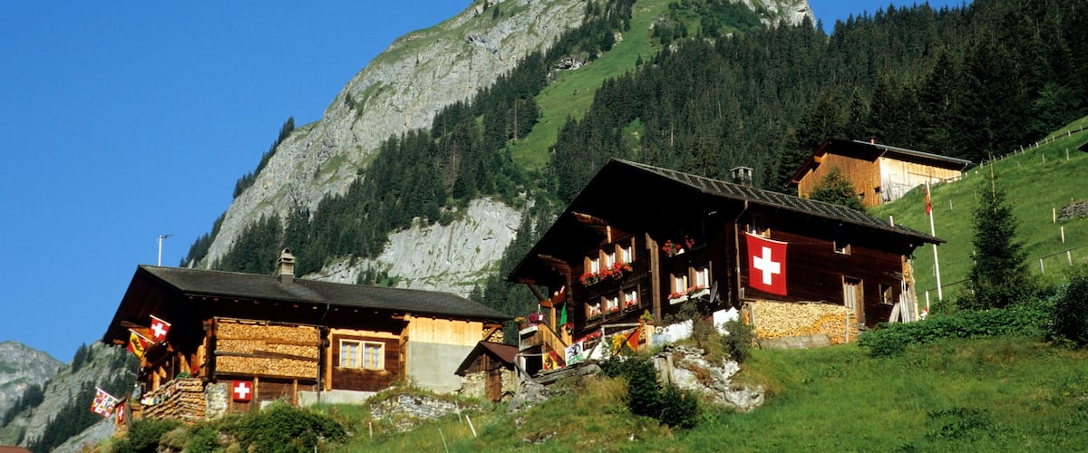 Alpes Berneses ofreciendo montañas