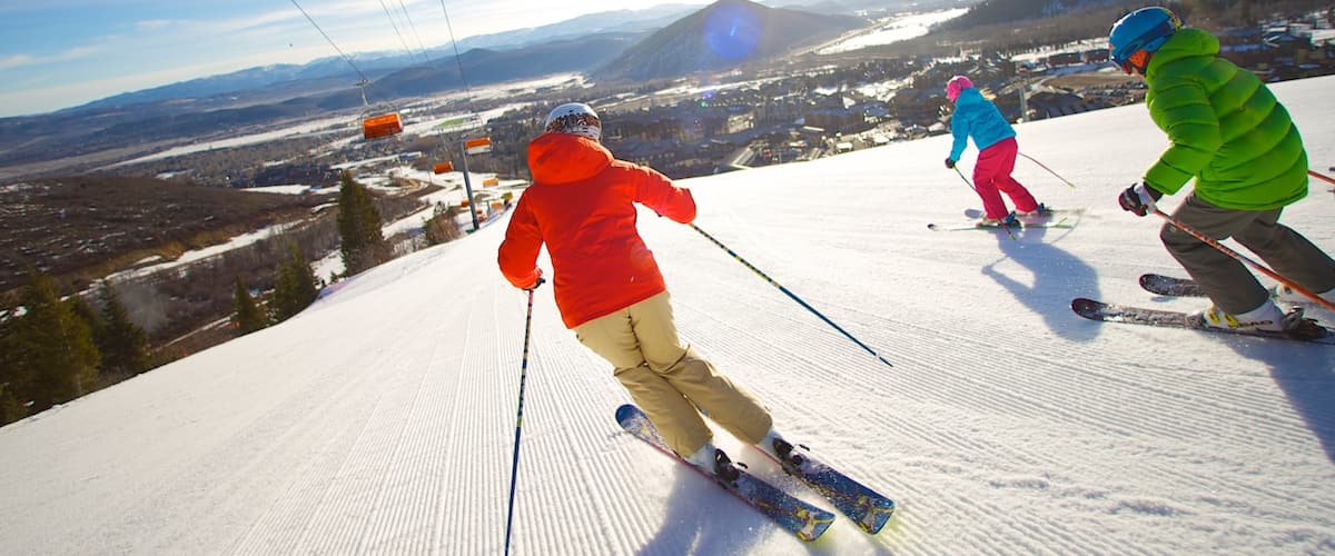 Canyons Resort featuring snow, snow skiing and a gondola