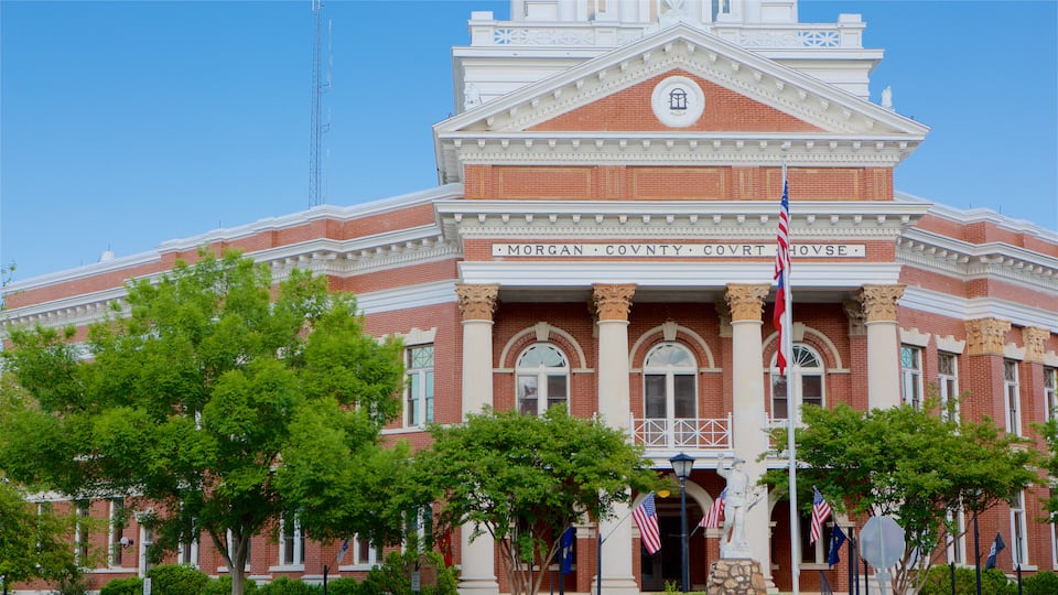 Madison showing heritage architecture