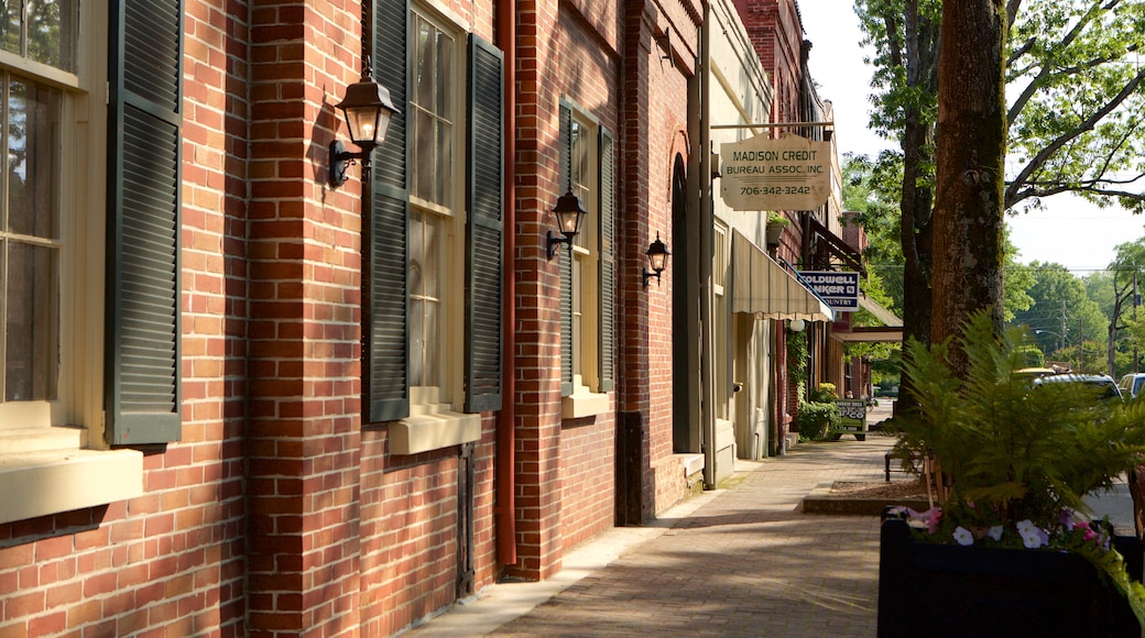 Madison featuring heritage architecture