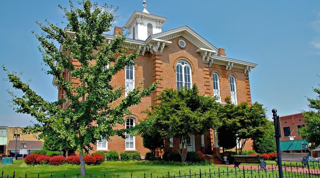 Photo provided by Arkansas Parks and Tourism