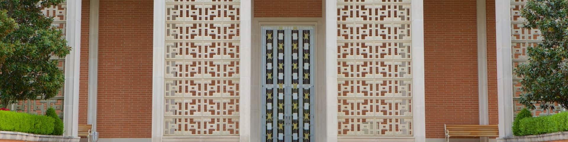 R.W. Norton Art Gallery