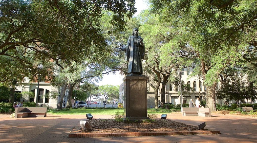 Reynolds Square che include statua o scultura