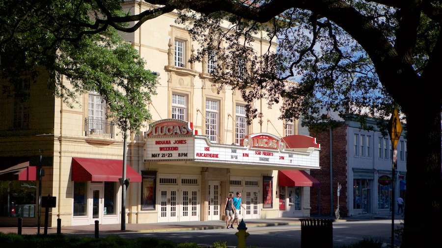 Plaza Reynolds