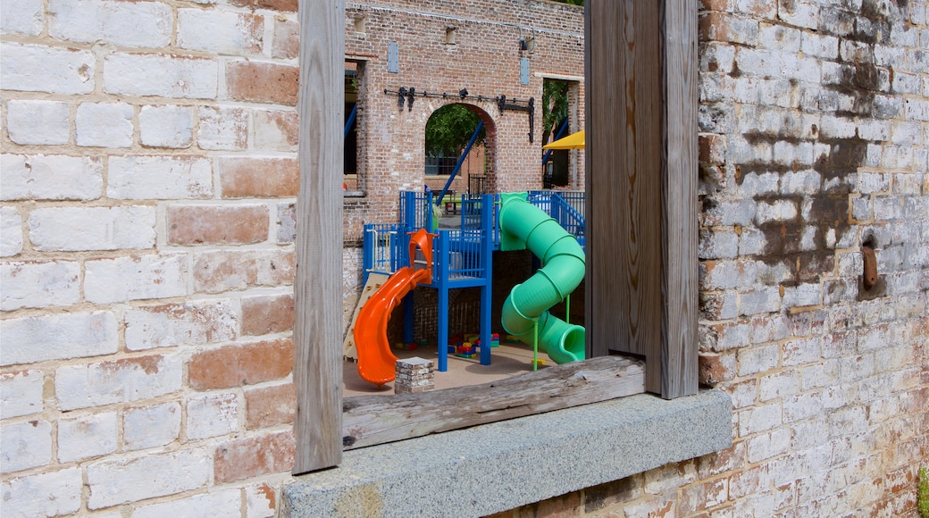 Savannah Kindermuseum welches beinhaltet Spielplatz