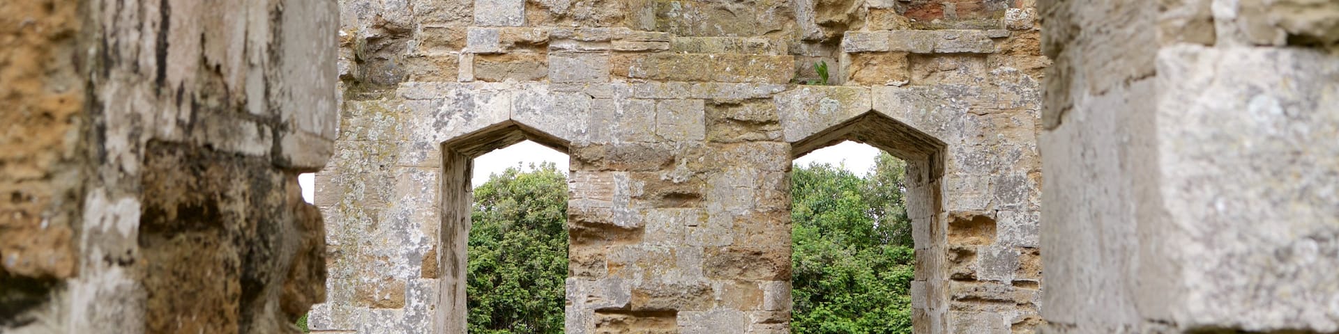 Sandsfoot Castle which includes building ruins and heritage architecture