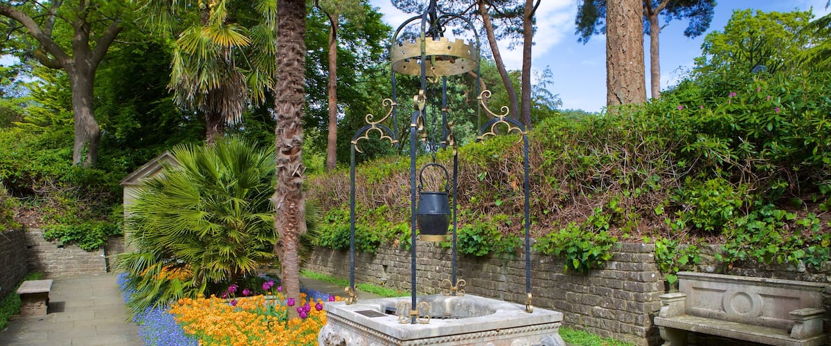 Compton Acres qui includes patrimoine architectural et parc