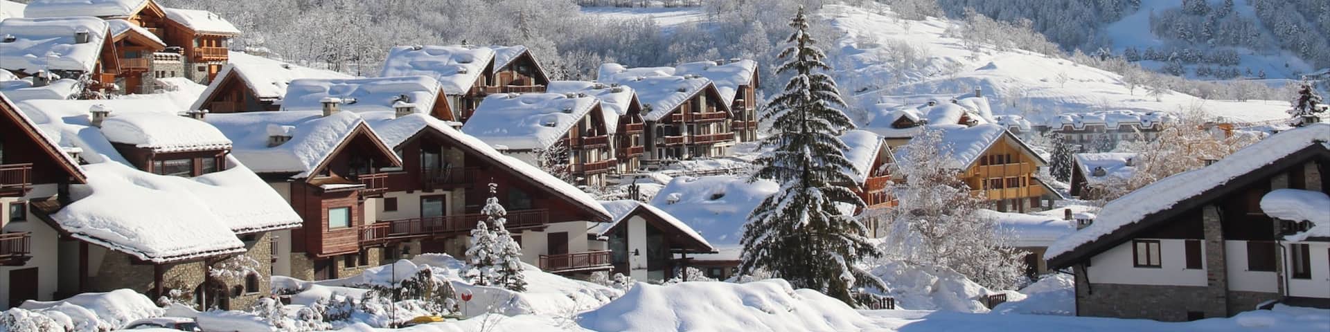 Bardonecchia which includes a small town or village, snow and mountains