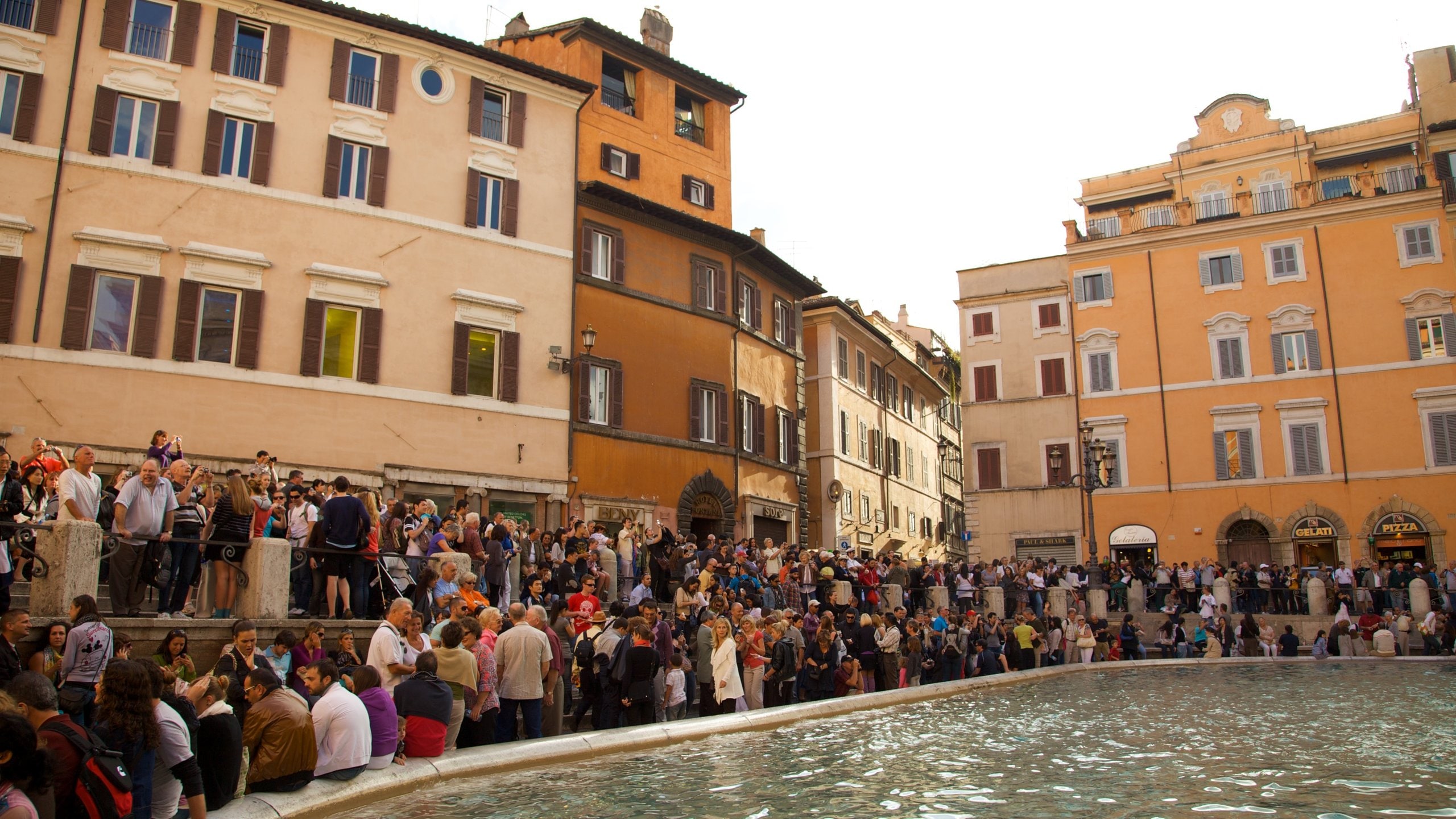 paul-and-shark-rome-shop-www-changeyourwindows