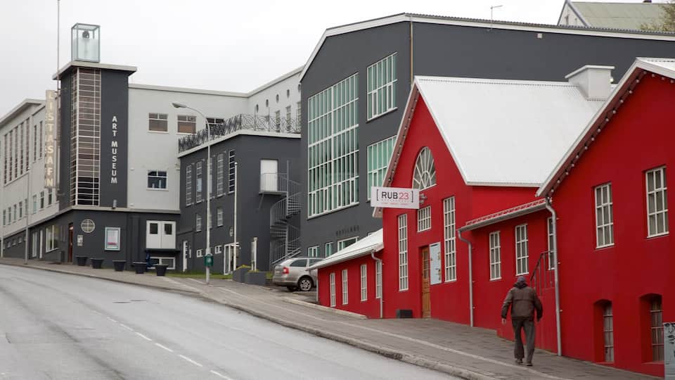 Akureyri das einen Straßenszenen