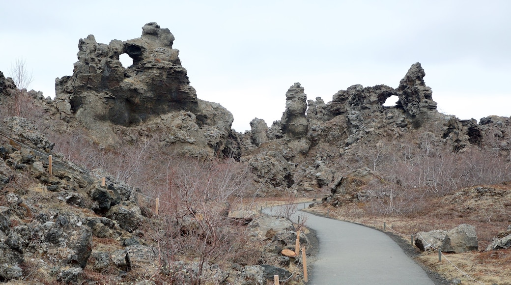 Dimmuborgir toont vredige uitzichten