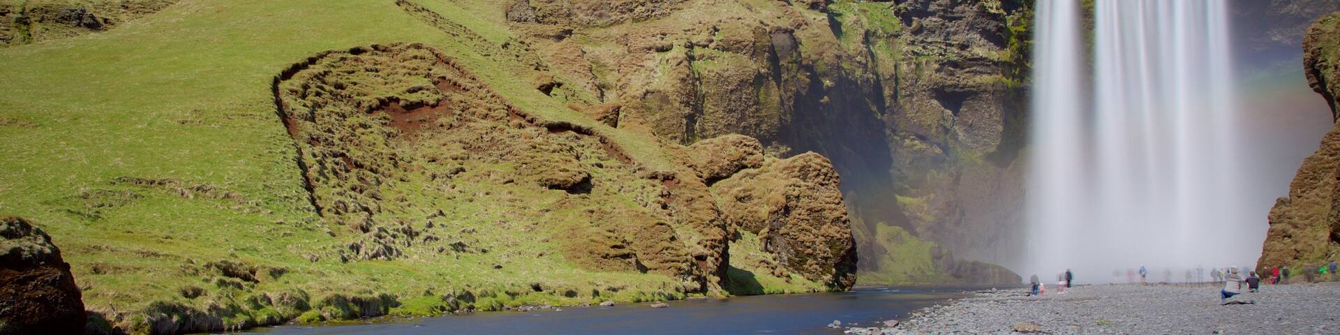 Skogafoss showing a cascade and a river or creek