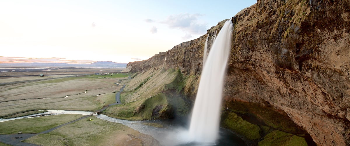 Seljalandsfoss welches beinhaltet Kaskade