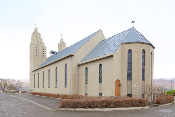Kirche von Akureyri welches beinhaltet Kirche oder Kathedrale