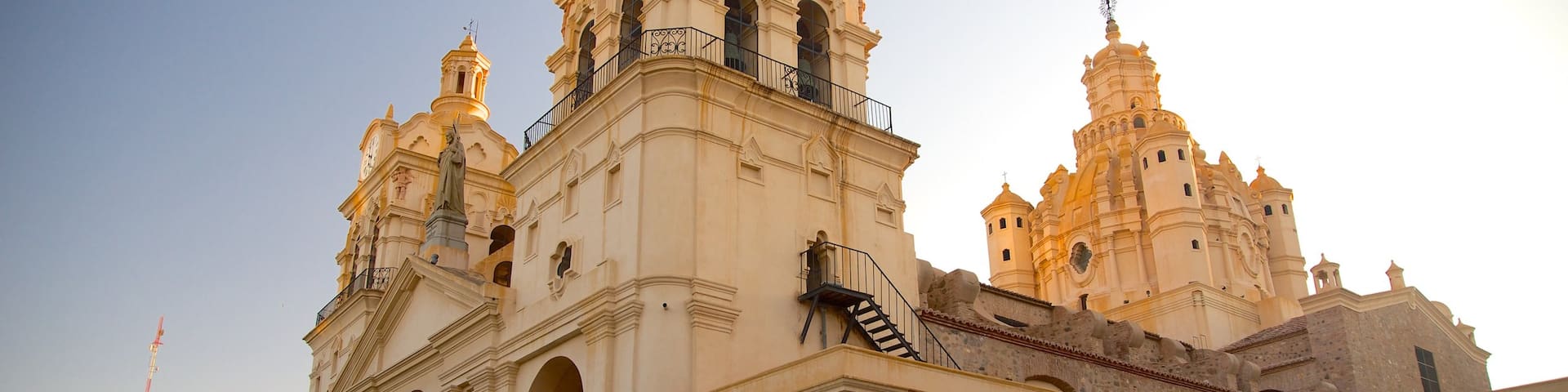 Cordoba Cathedral which includes heritage architecture