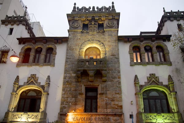 Colon Theater which includes heritage architecture