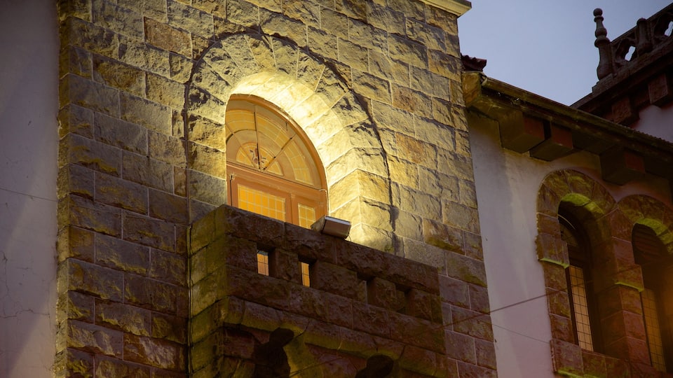 Colon Theater showing heritage architecture