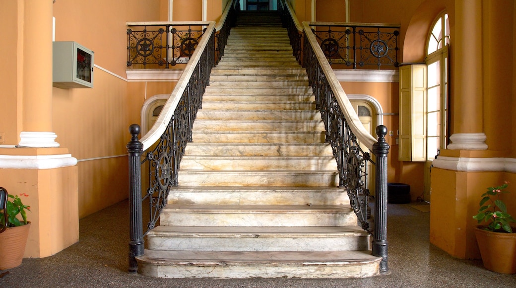 Palacio Legislativo showing interior views