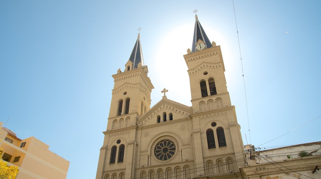 San Alfonso Church which includes religious aspects, a church or cathedral and heritage architecture