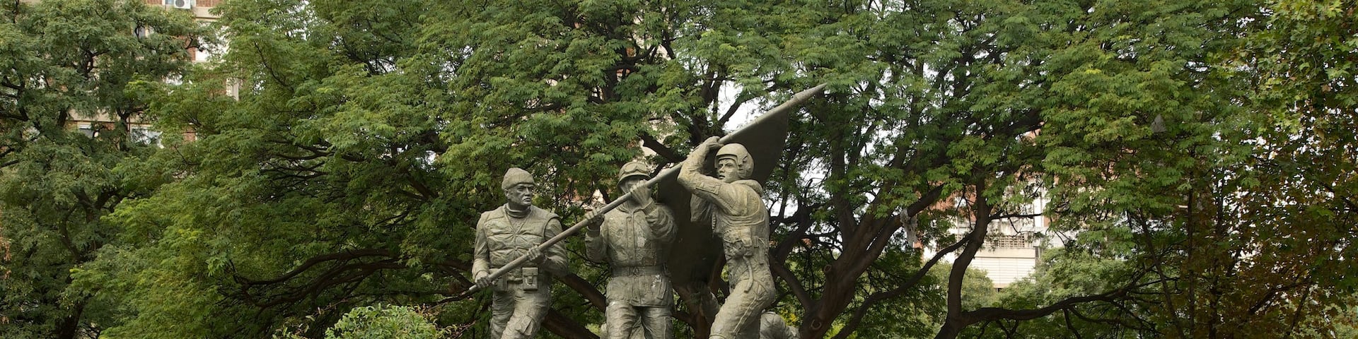 Cordoba which includes a statue or sculpture