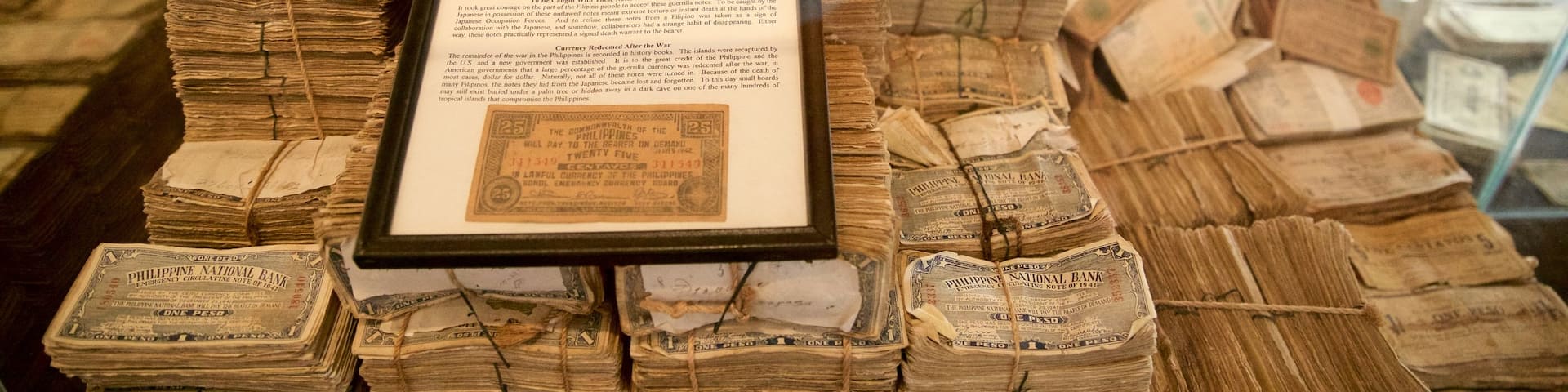 Cebu showing interior views