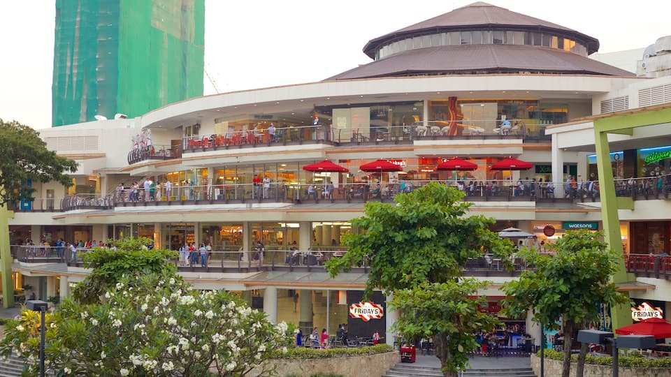 Ayala Center mostrando arquitectura moderna