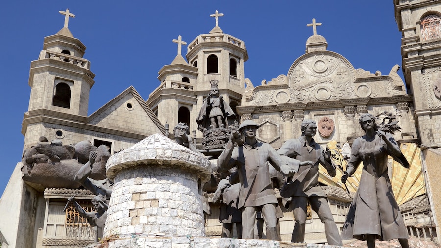 Heritage of Cebu Monument showing a statue or sculpture, heritage architecture and a church or cathedral