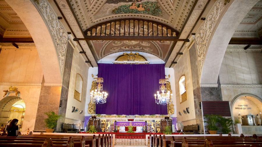 Basilika af det hellige barn som omfatter en kirke eller en katedral, interiør og religiøse aspekter