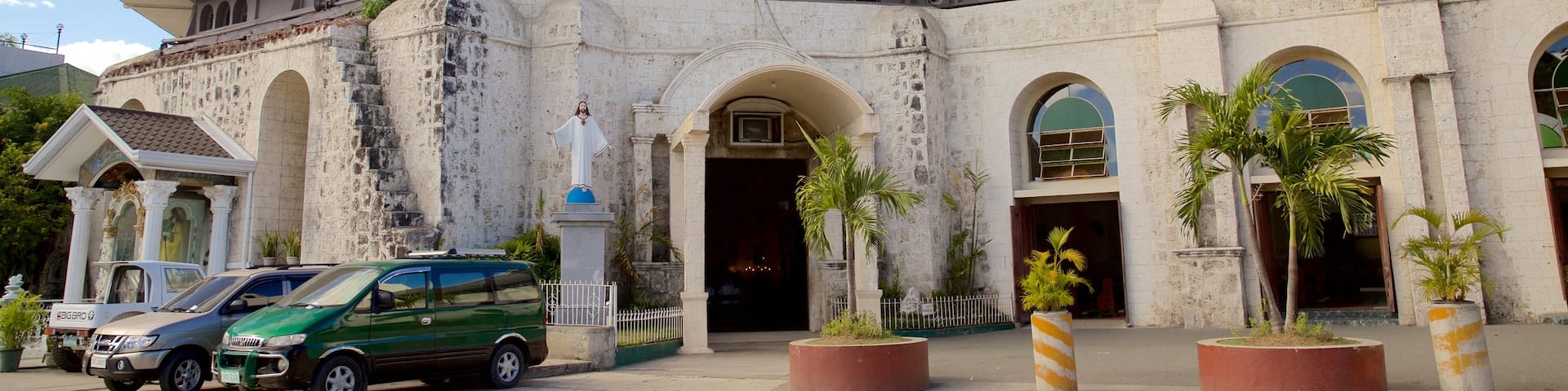 Ăle de Cebu qui includes architecture patrimoniale, Ă©lĂ©ments religieux et une Ă©glise ou une cathĂ©drale