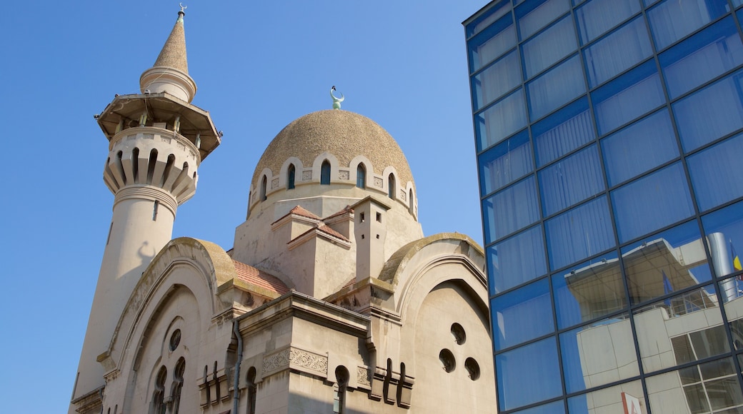 Constanta which includes heritage architecture