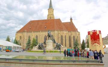 聖ミハエル教会 クルジュ ナポカ旅行 エクスペディア