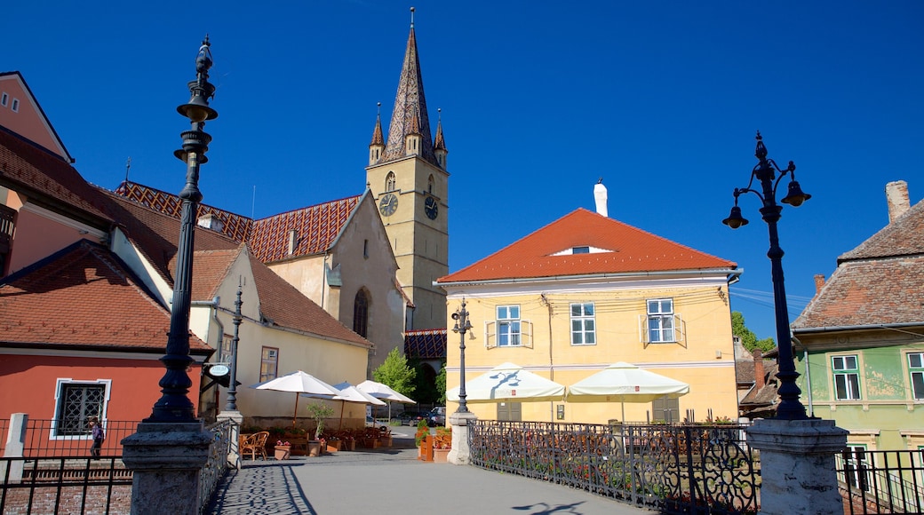 Sibiu ofreciendo arquitectura patrimonial