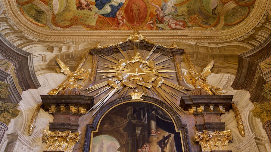 Palais baroque qui includes patrimoine architectural, chùteau ou palais et vues intérieures
