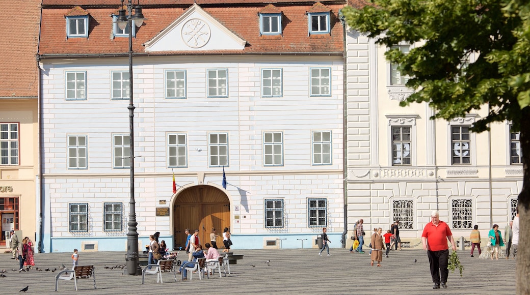 Piaţa Mare mit einem historische Architektur