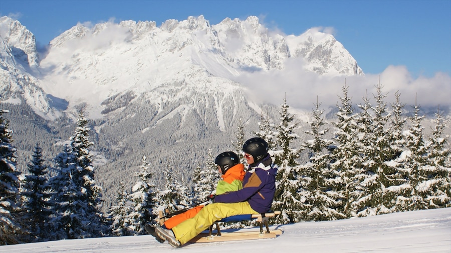 Going am Wilden Kaiser featuring snow, mountains and snow tubing
