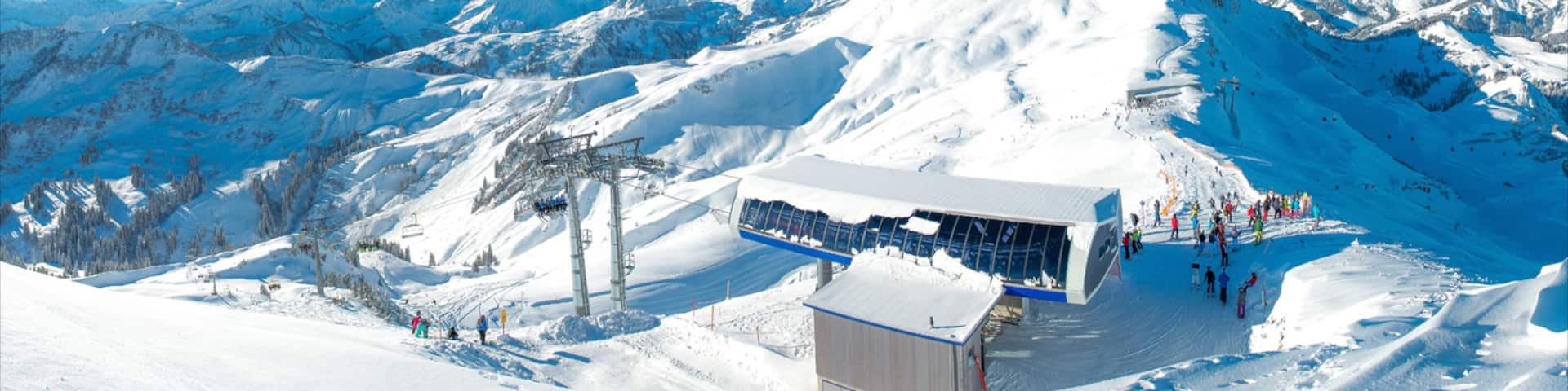 Damuels-Mellau-Fashina Ski Resort showing mountains and snow
