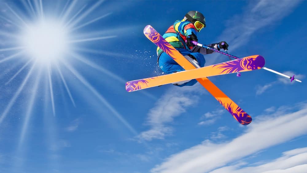 Nassfeld-Hermagor-Skigebiet mit einem Skifahren