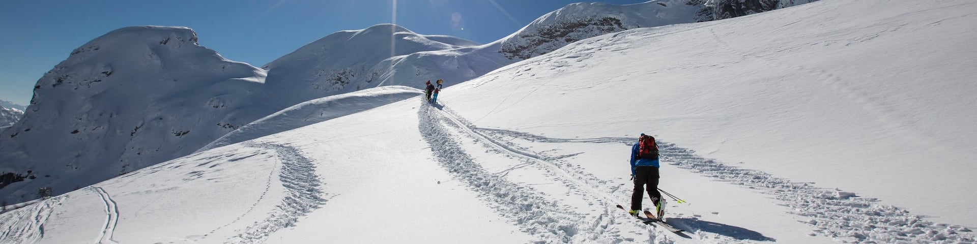Nassfeld-Hermagor-Skigebiet mit einem Schnee und Berge