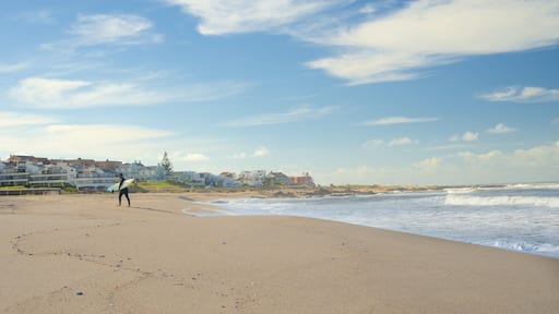 Playa Bikini que inclui uma praia