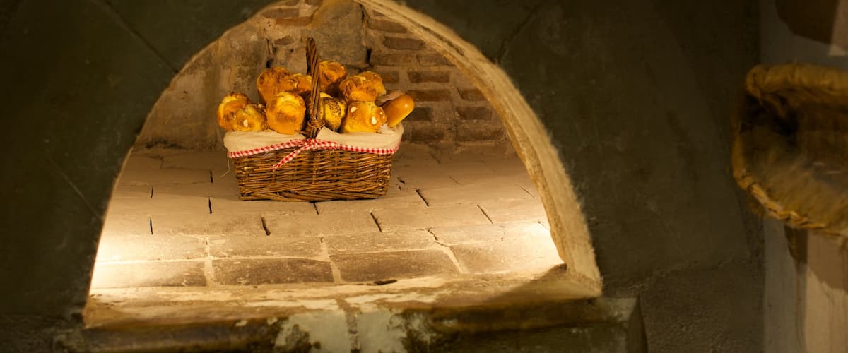 Chateau de Chenonceau featuring food