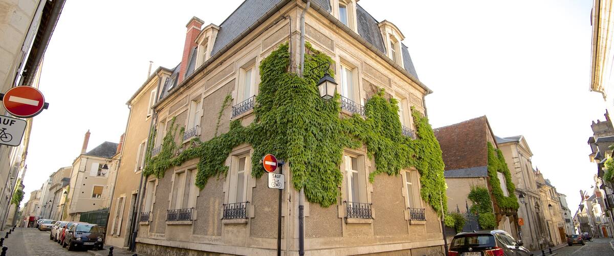 Bourges เนื้อเรื่องที่ มรดกวัฒนธรรม