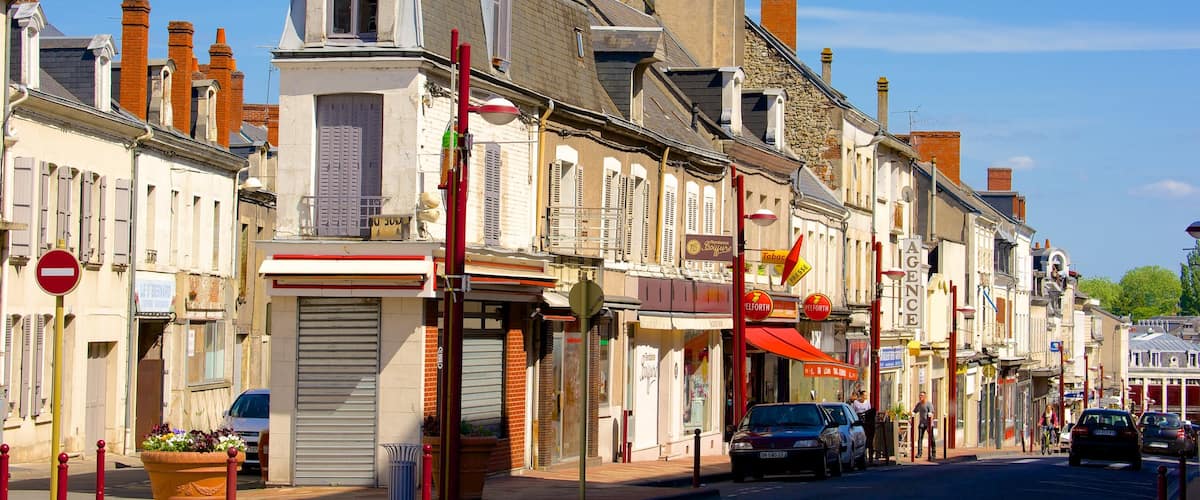 Vierzon featuring street scenes
