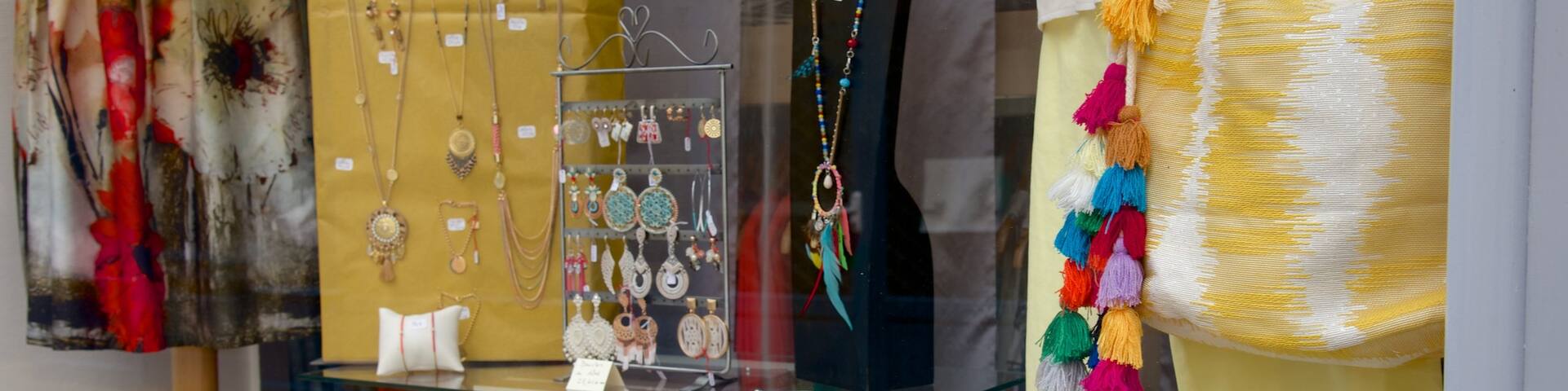 Bazas showing fashion