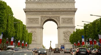 8th Arrondissement which includes a monument and street scenes