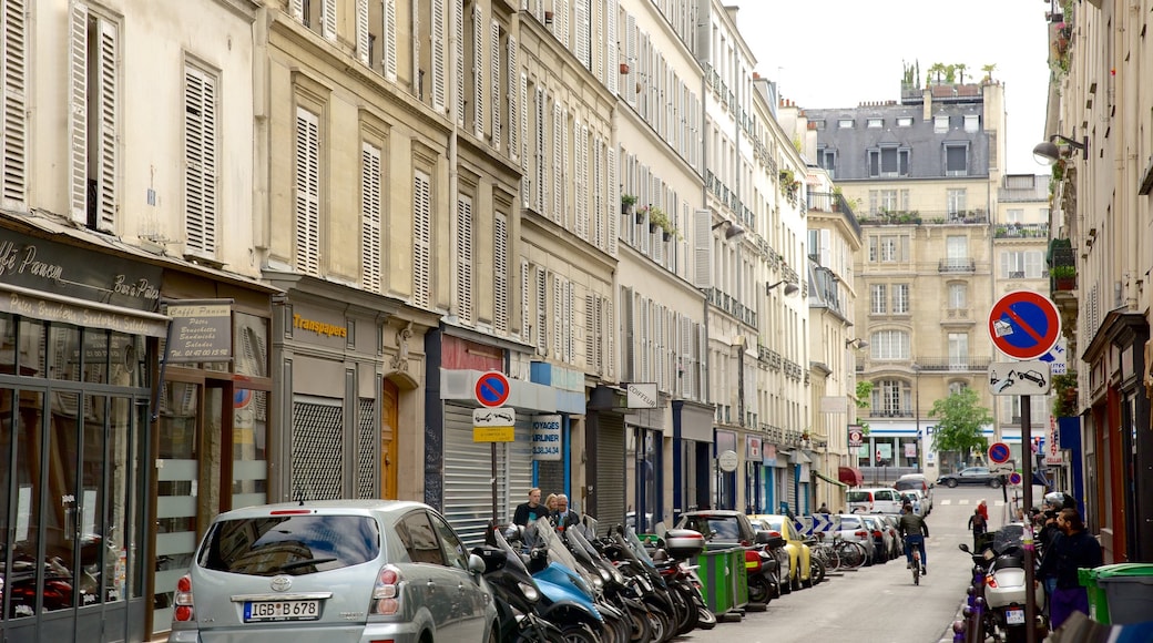 11th Arrondissement showing street scenes